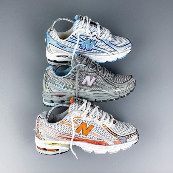 Vintage MINT New Balance 740 (2010) grey/blue sneakers - Picture 1 of 7